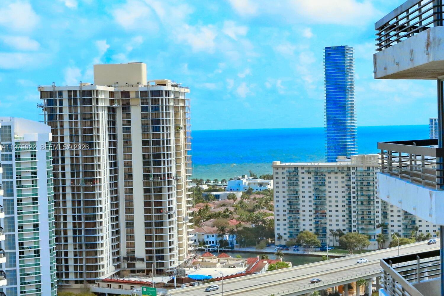 MYSTIC POINTE TOWER 500 C - Residential