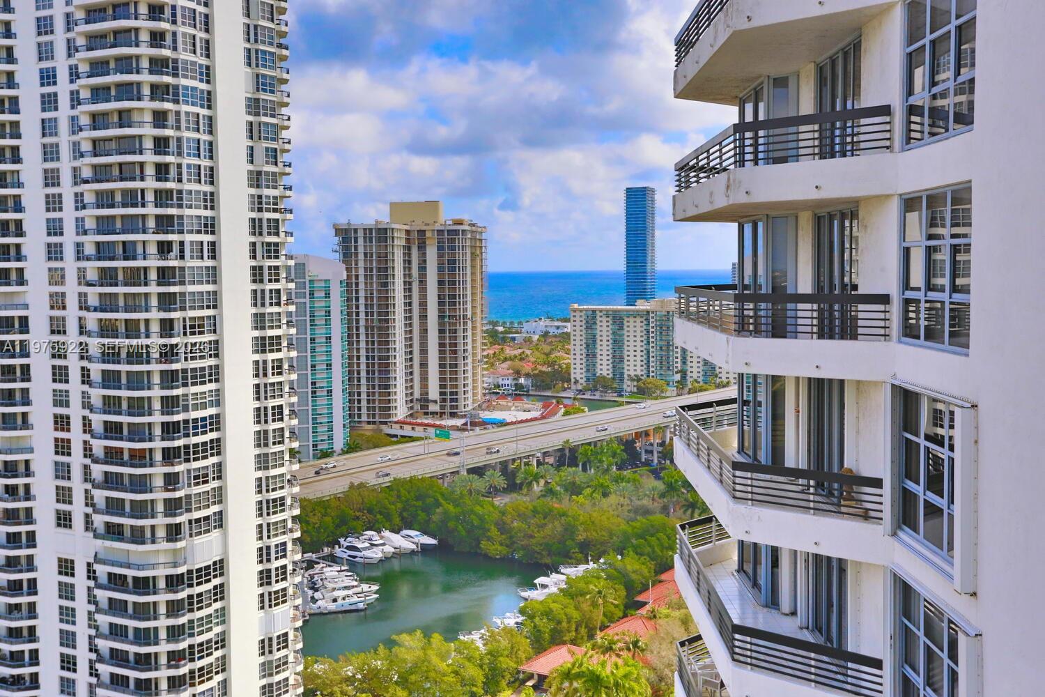 MYSTIC POINTE TOWER 500 C - Residential