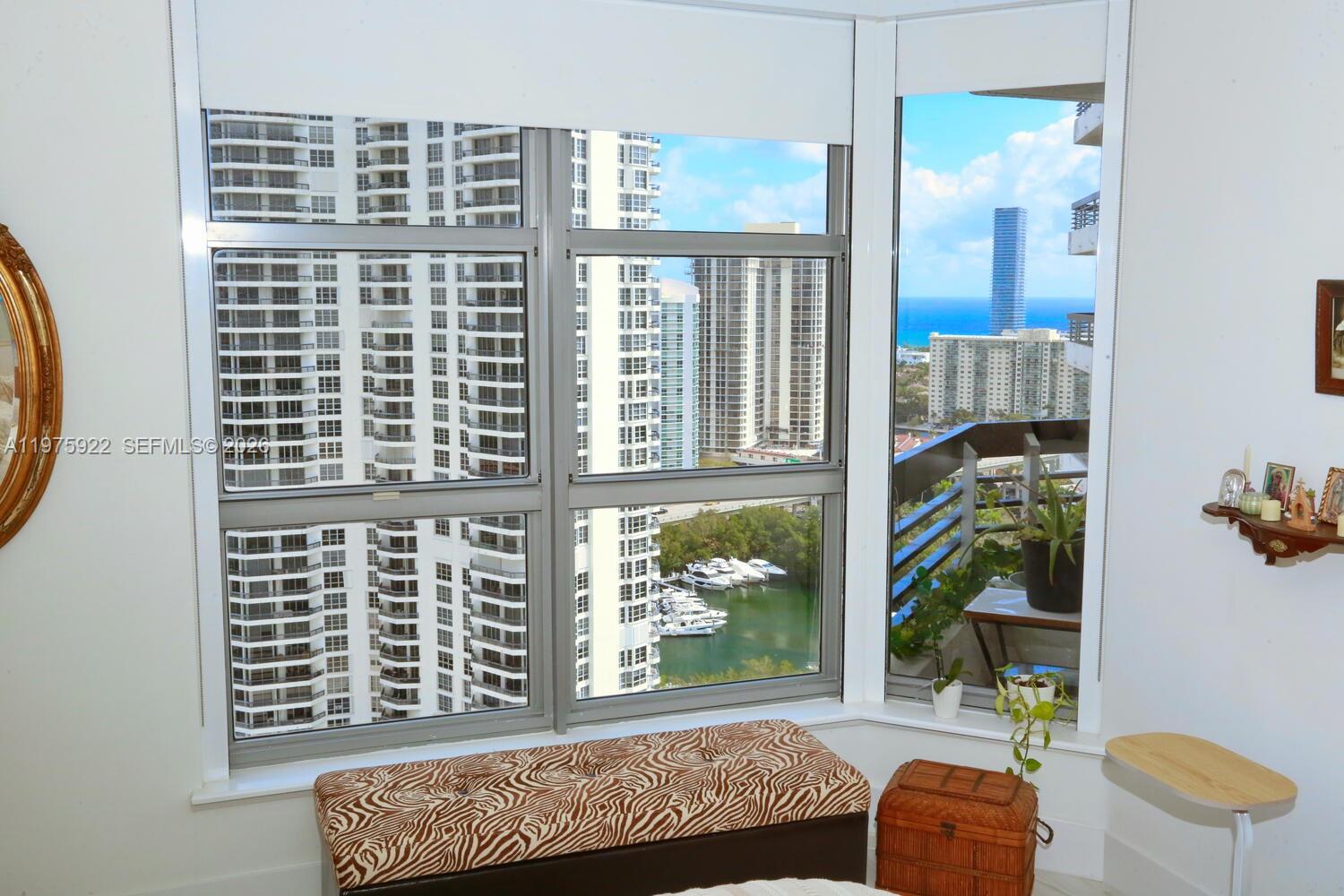 MYSTIC POINTE TOWER 500 C - Residential