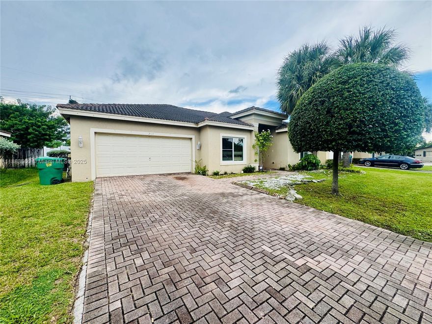 Original owner family home built in 2008 featuring over 2,000 square ft of living space. This 4-bedroom, 3-bathroom property offers a spacious layout, generous living areas, and a 2-car garage. Situated on an oversized lot with no rear neighbors, the backyard is fully fenced for privacy and outdoor enjoyment.

Highlights include a large primary suite, split-bedroom floor plan, open living and dining areas, and plenty of natural light throughout. The home’s solid construction and well-maintained condition make it an excellent starter home or long-term investment.

Conveniently located near shopping, dining, schools, and major roadways, this home combines comfort, privacy, and accessibility in one package.