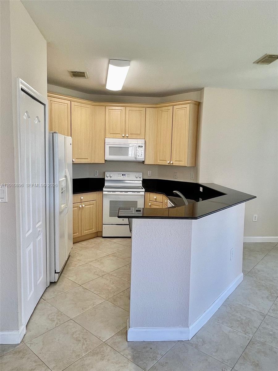 8514 NW 111th Ct 8514