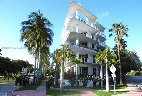 2001 Meridian Ave 525+DEN Miami Beach FL 33139