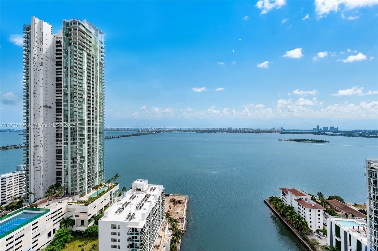 ICON BAY CONDO - Residential