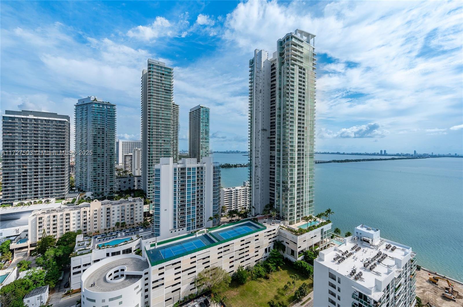 ICON BAY CONDO - Residential
