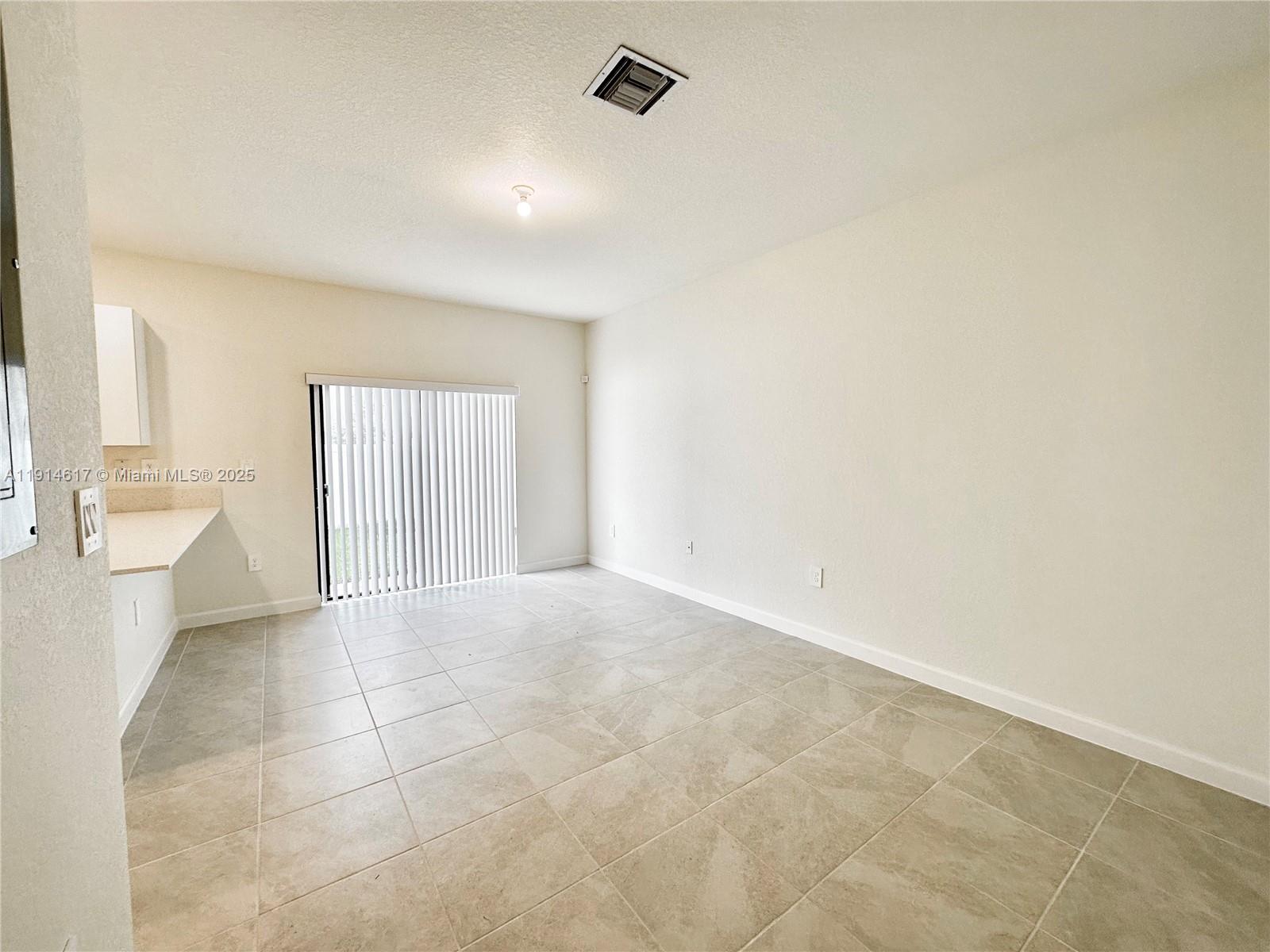 AQUABELLA - Residential Lease