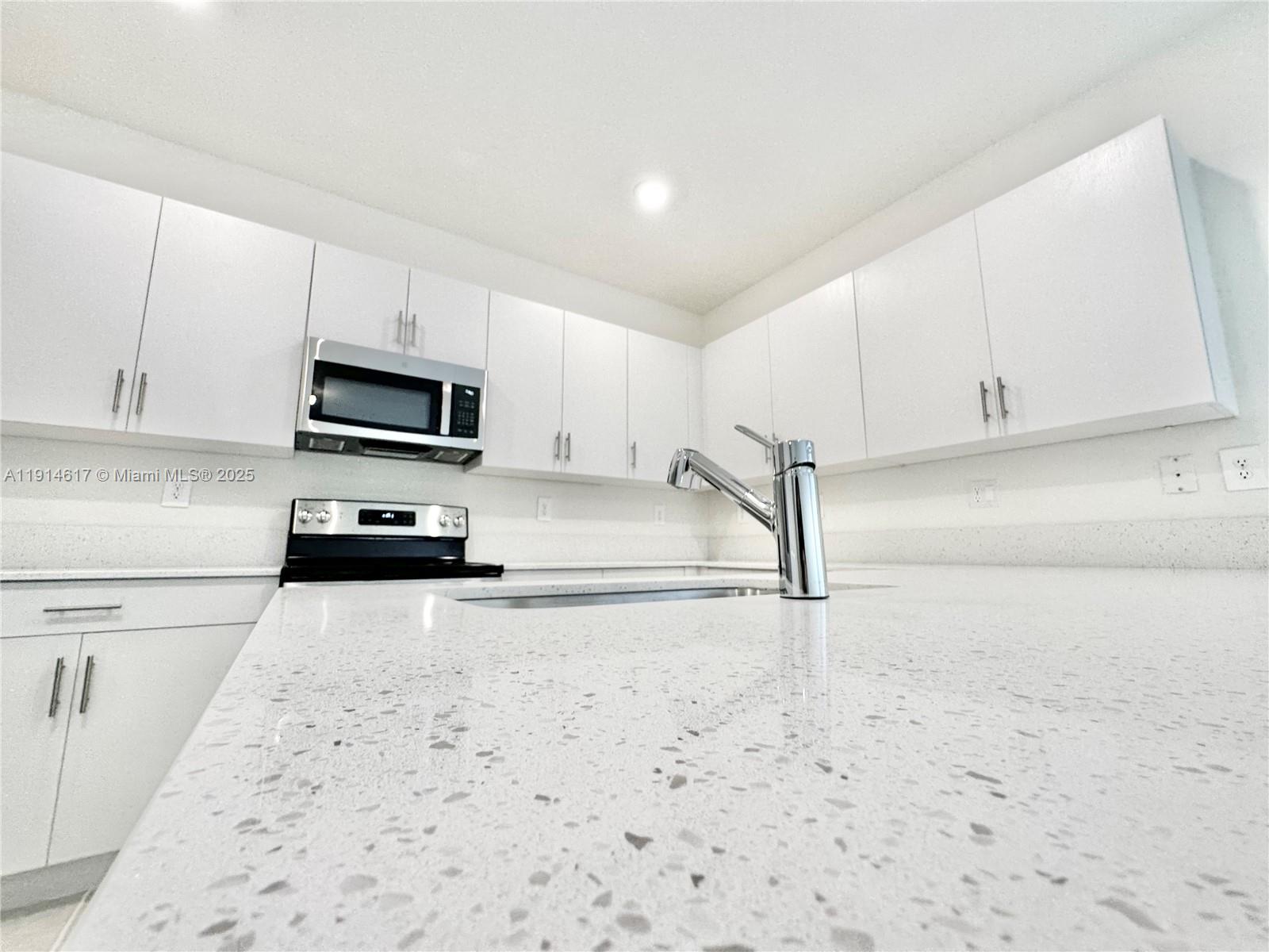 AQUABELLA - Residential Lease