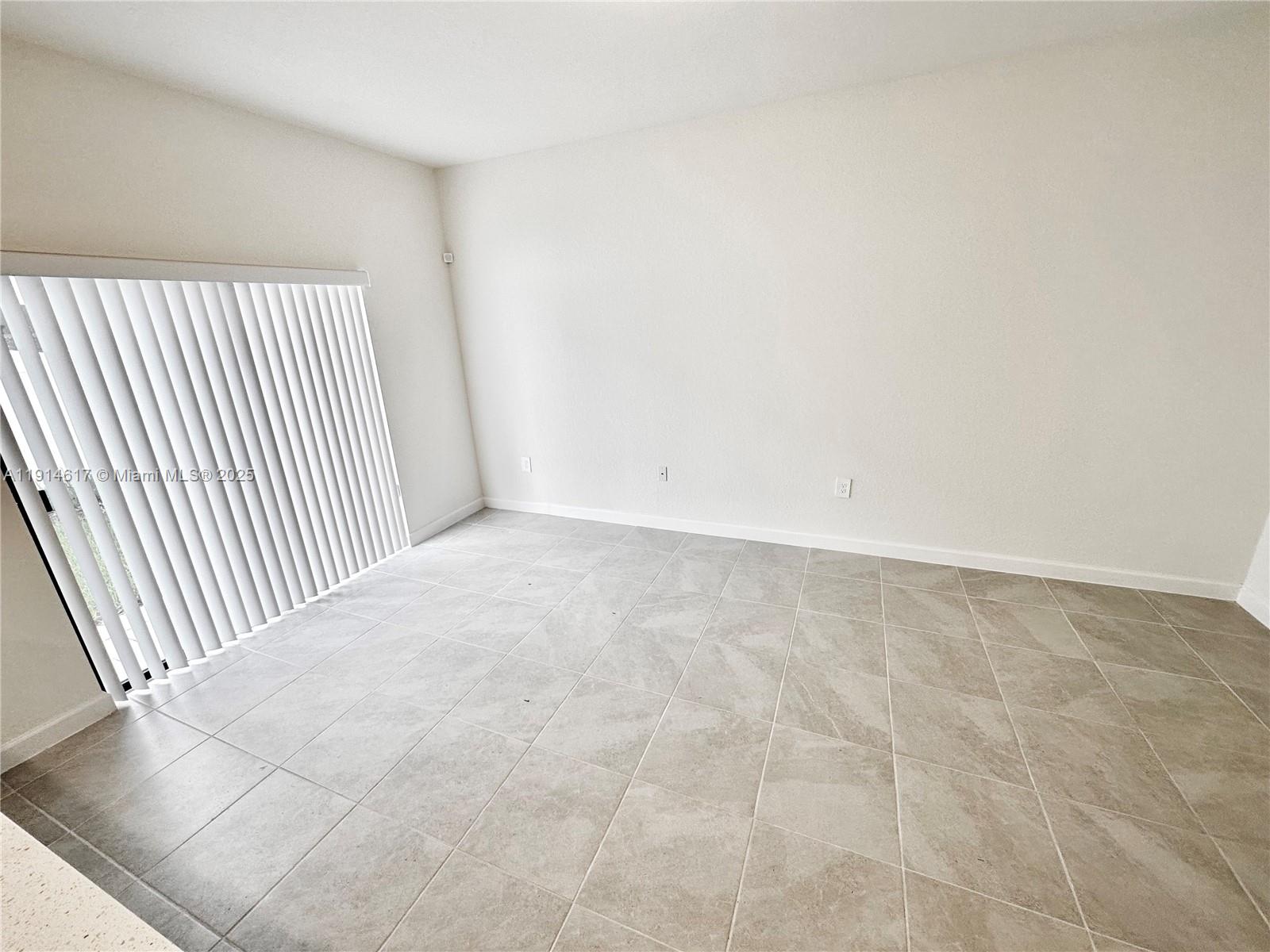 AQUABELLA - Residential Lease