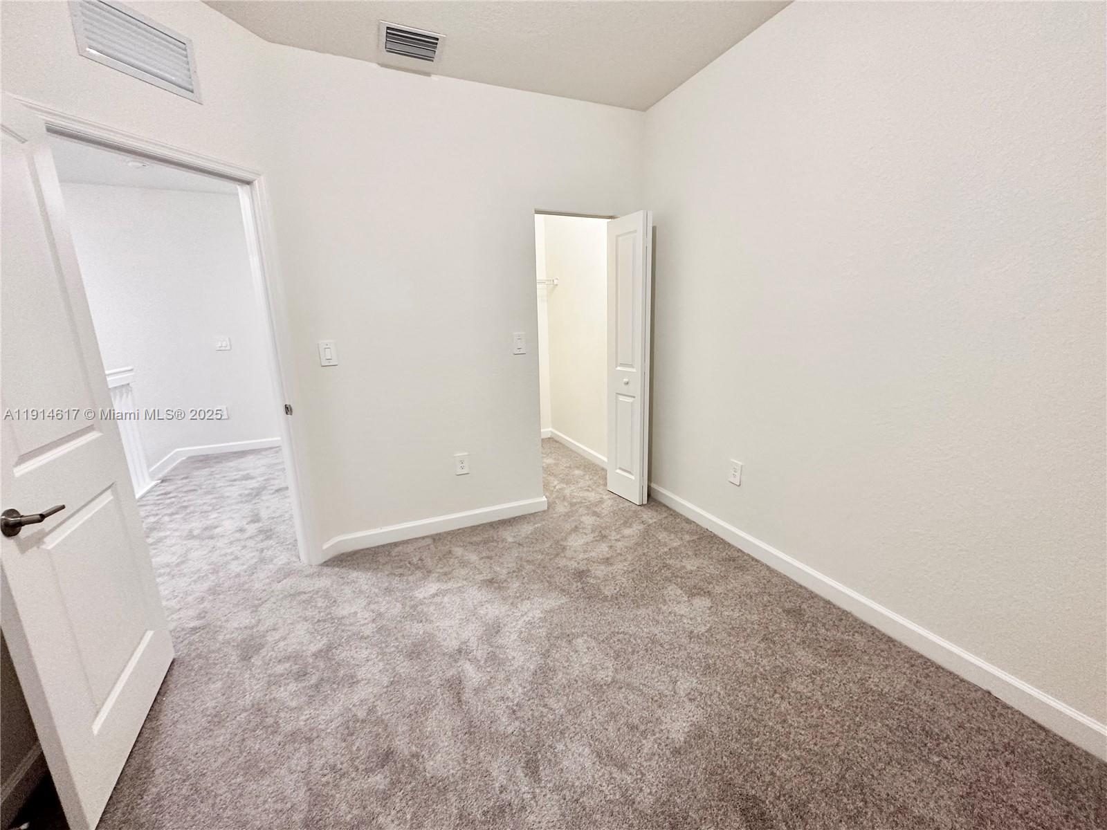 AQUABELLA - Residential Lease