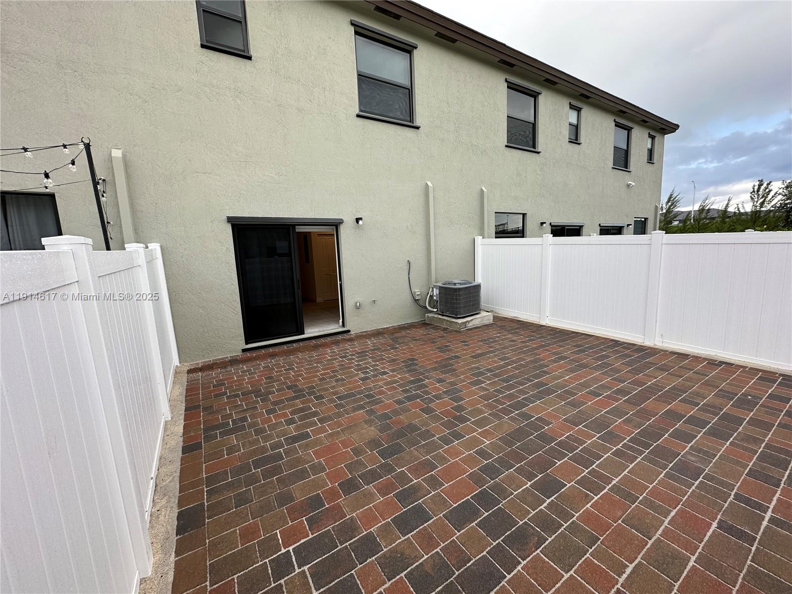 AQUABELLA - Residential Lease