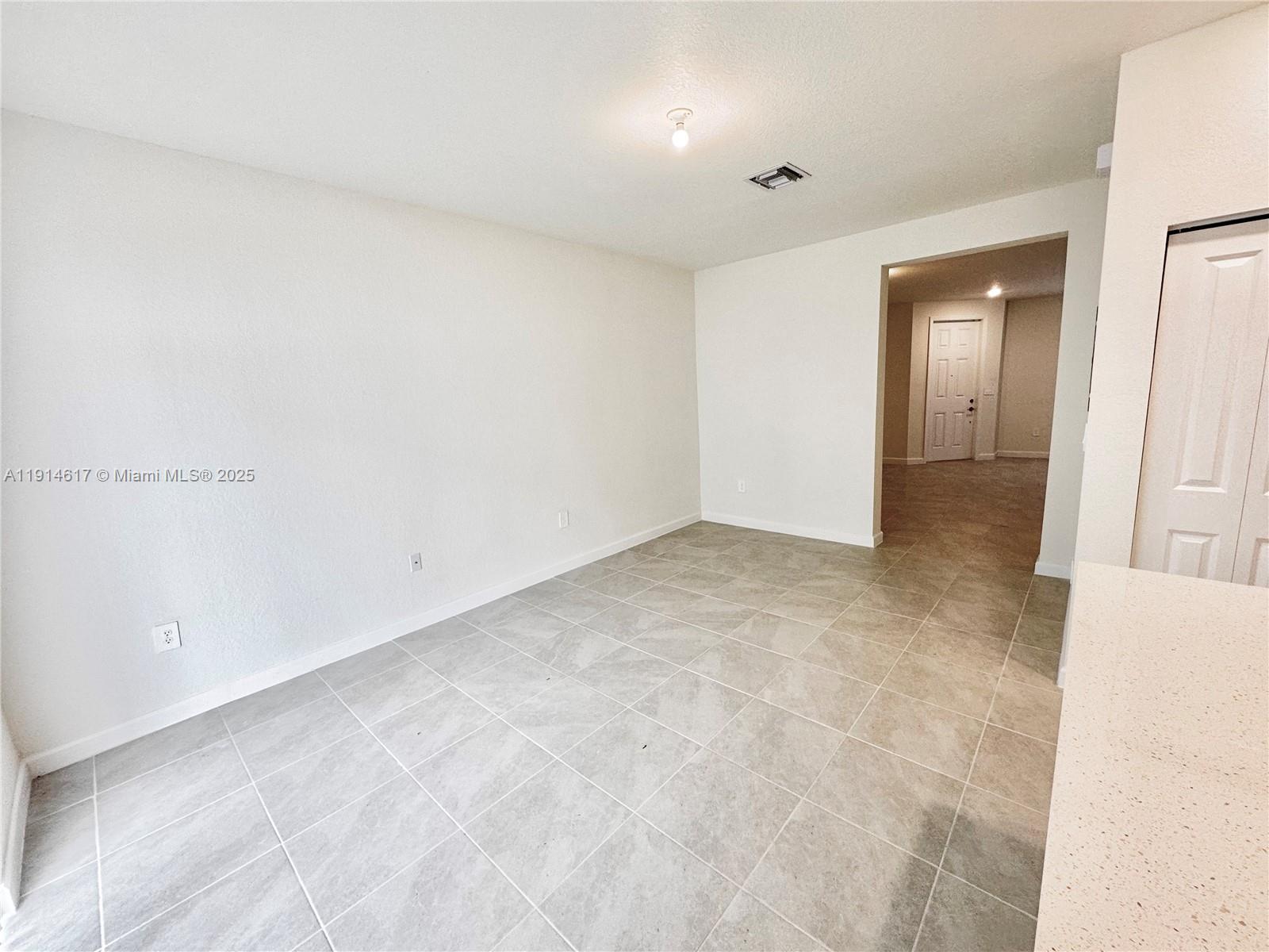 AQUABELLA - Residential Lease