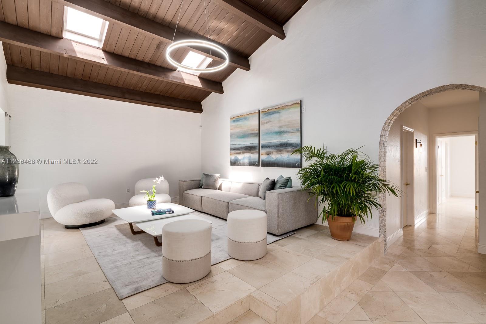 MASHTA ISLAND A REPLAT OF - Residential