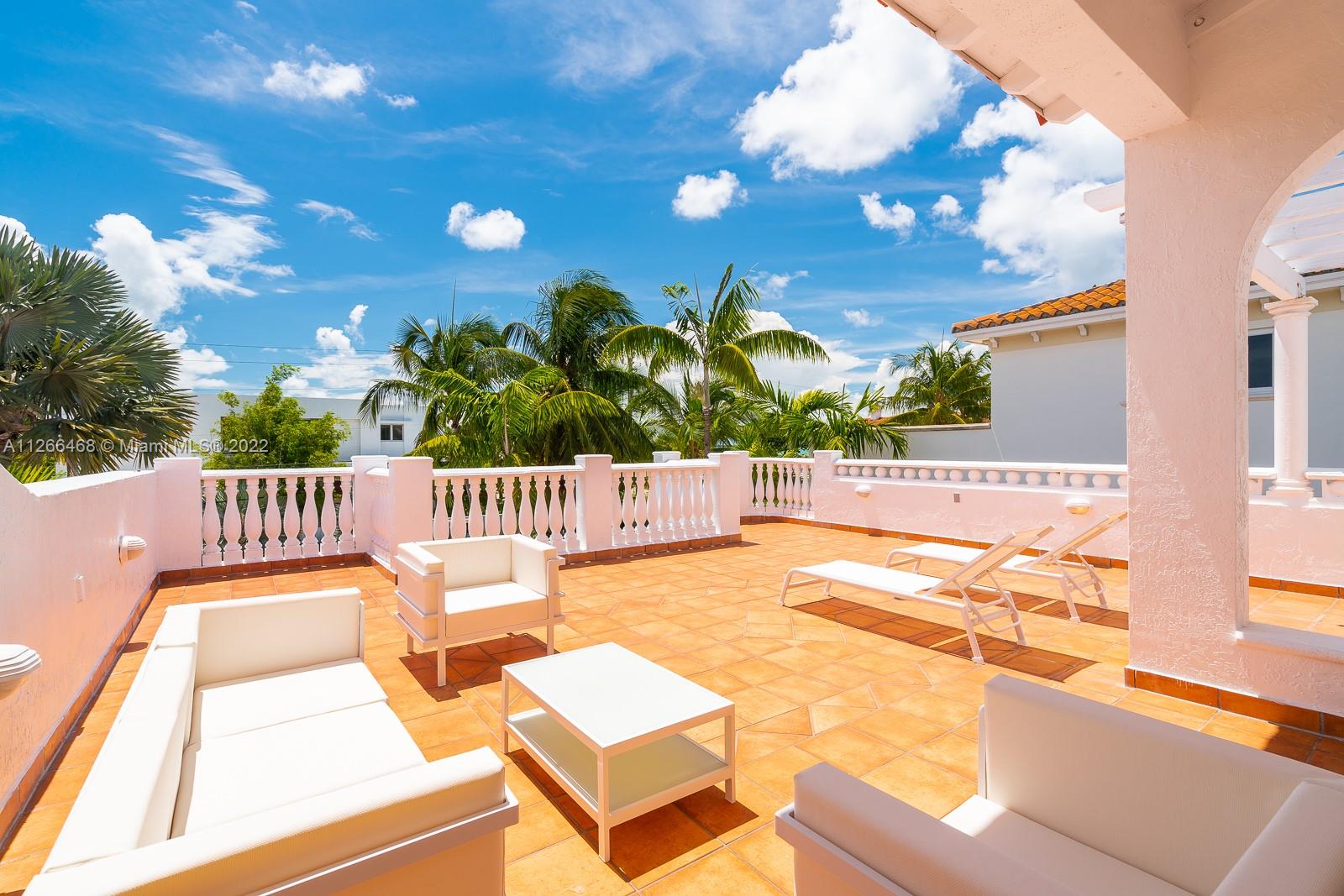 MASHTA ISLAND A REPLAT OF - Residential