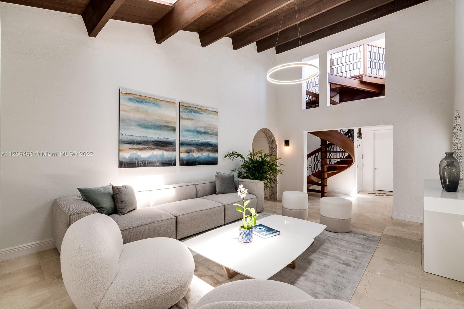 MASHTA ISLAND A REPLAT OF - Residential