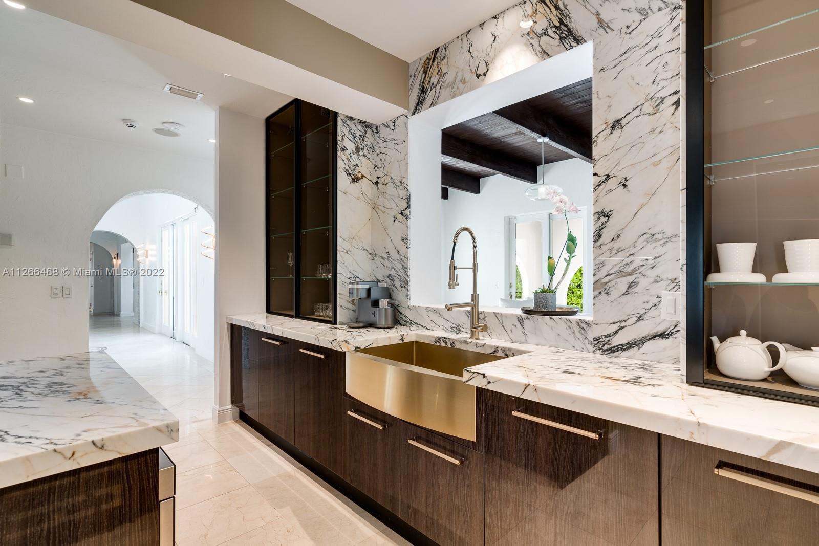 MASHTA ISLAND A REPLAT OF - Residential