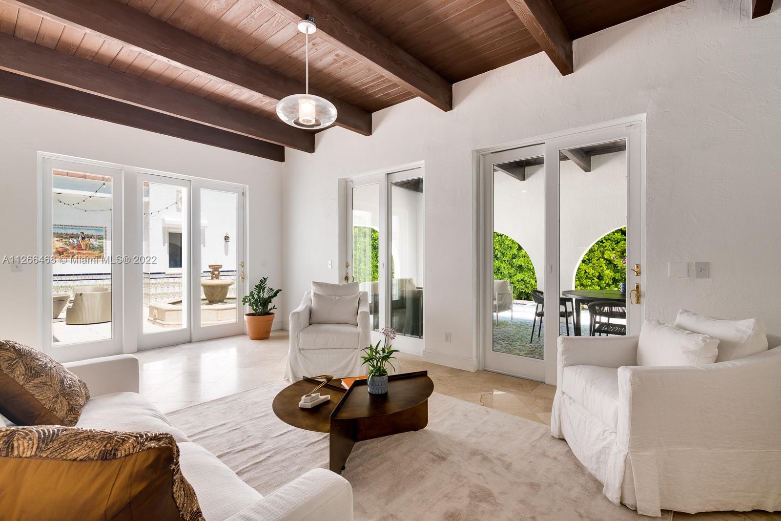 MASHTA ISLAND A REPLAT OF - Residential