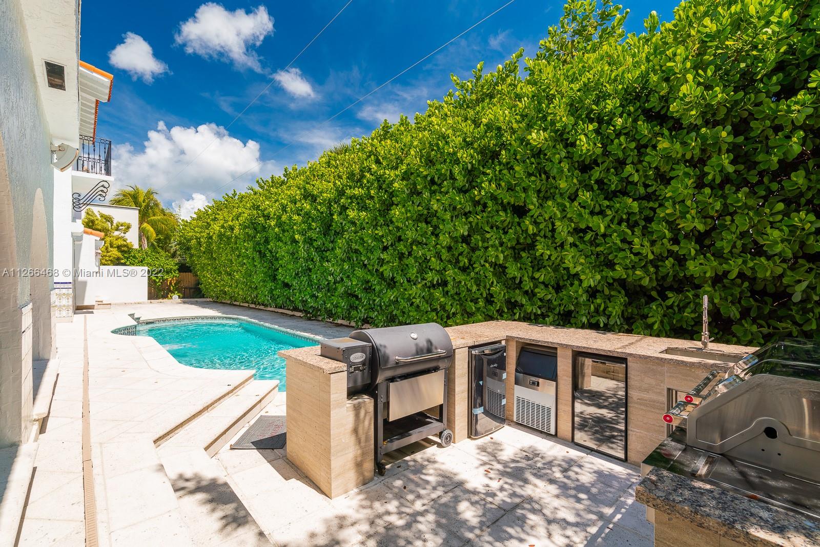 MASHTA ISLAND A REPLAT OF - Residential