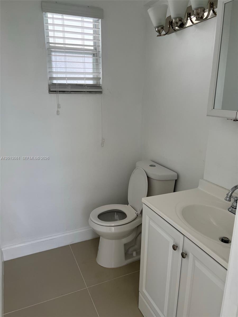 SPRING LAKE VILLAS 1 COND - Residential Lease