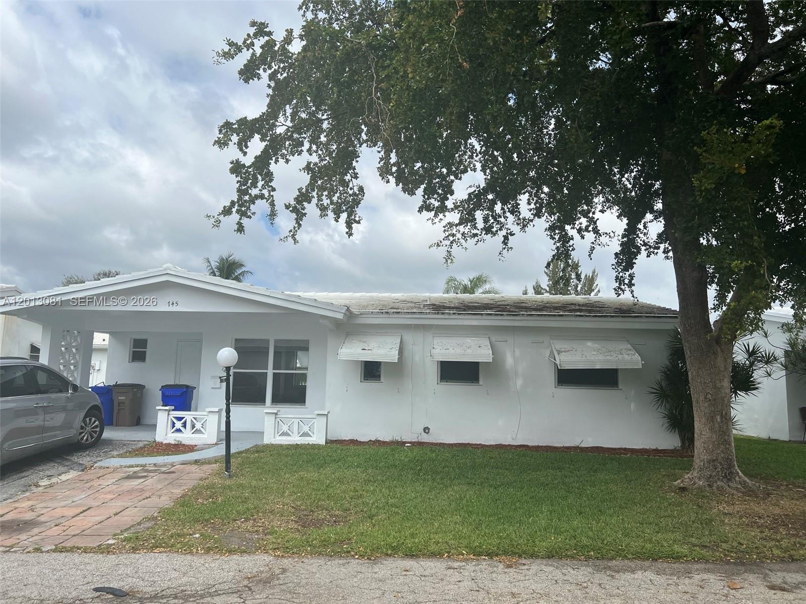 SPRING LAKE VILLAS 1 COND - Residential Lease