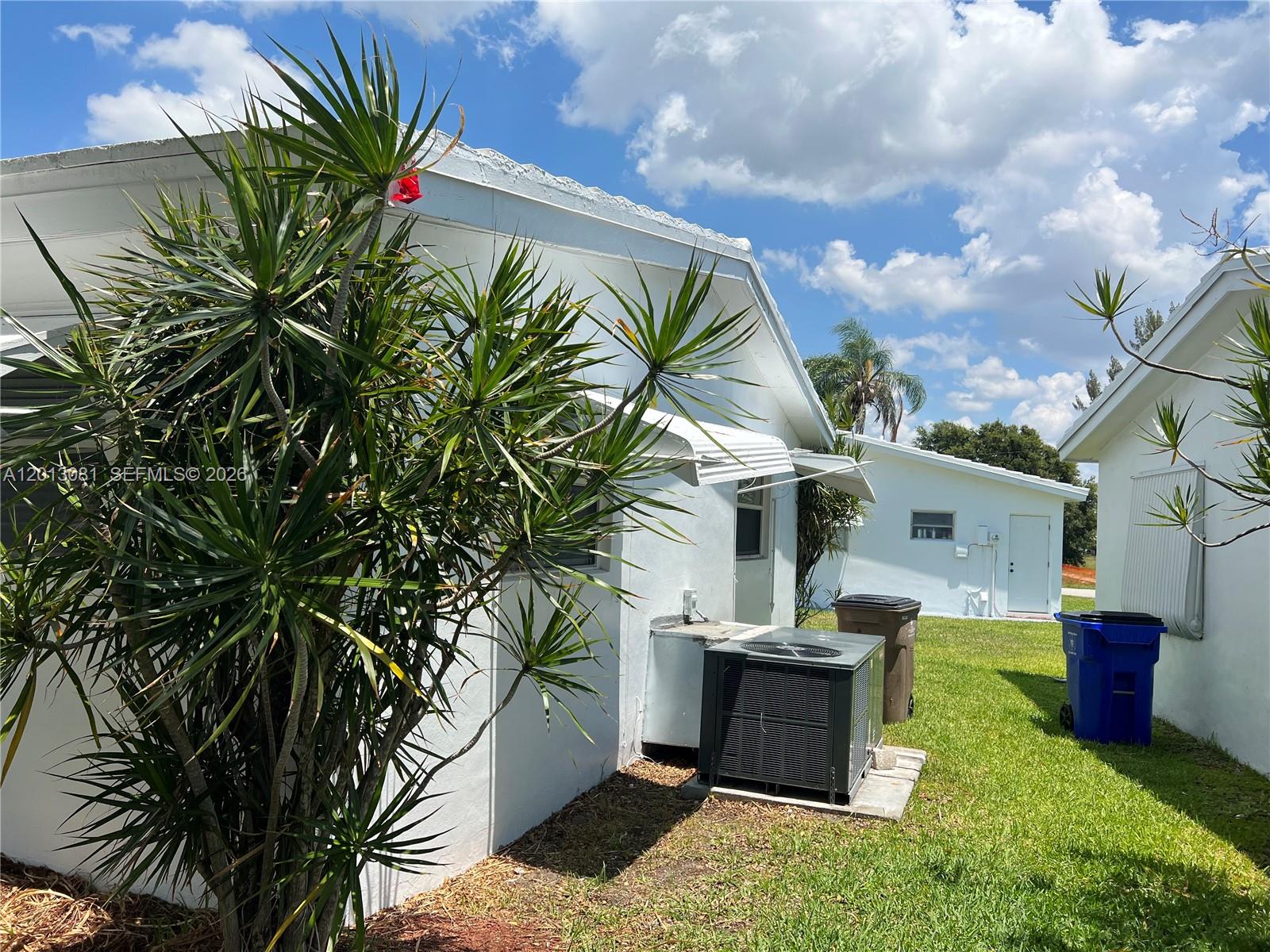 SPRING LAKE VILLAS 1 COND - Residential Lease