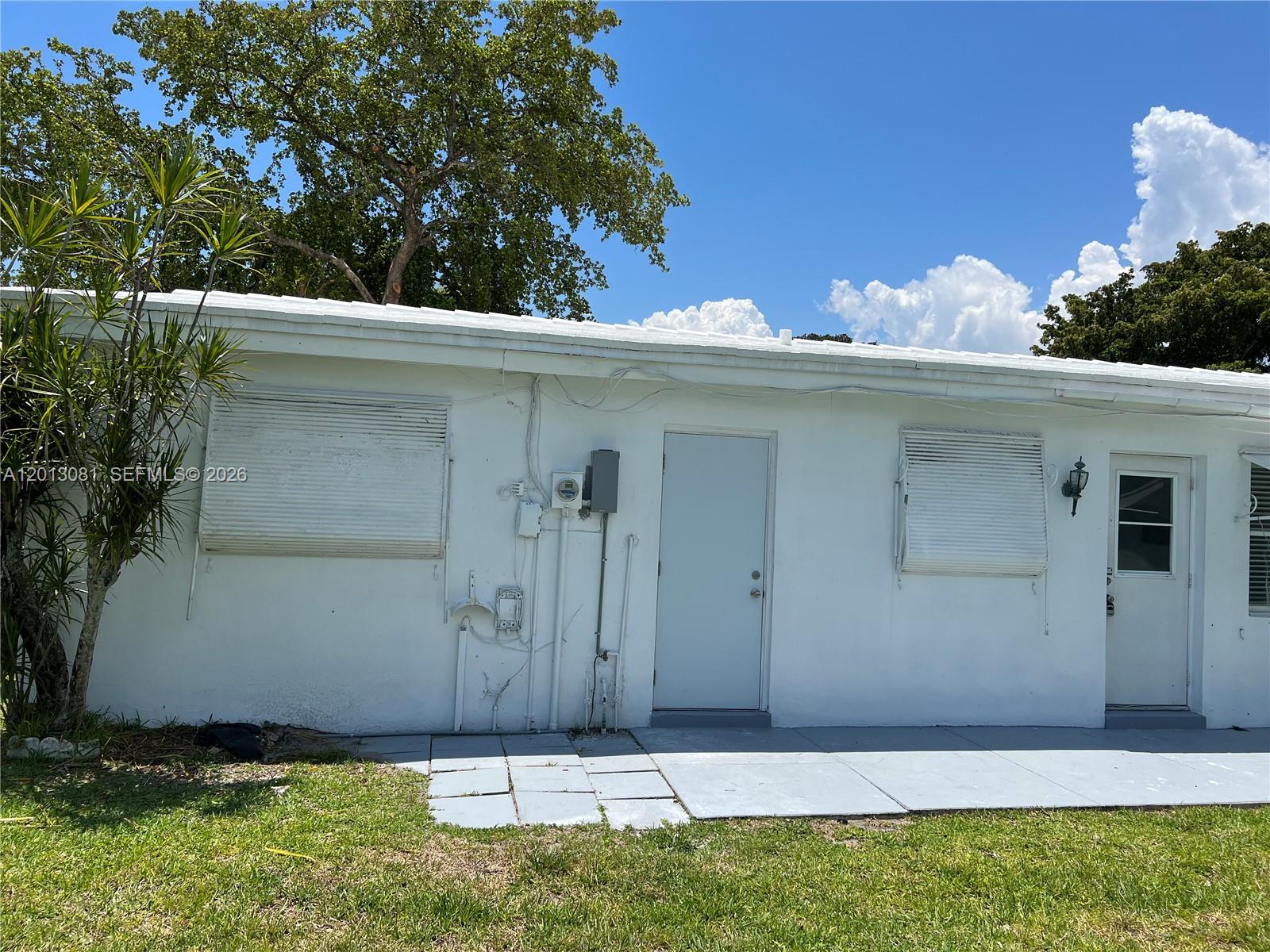 SPRING LAKE VILLAS 1 COND - Residential Lease