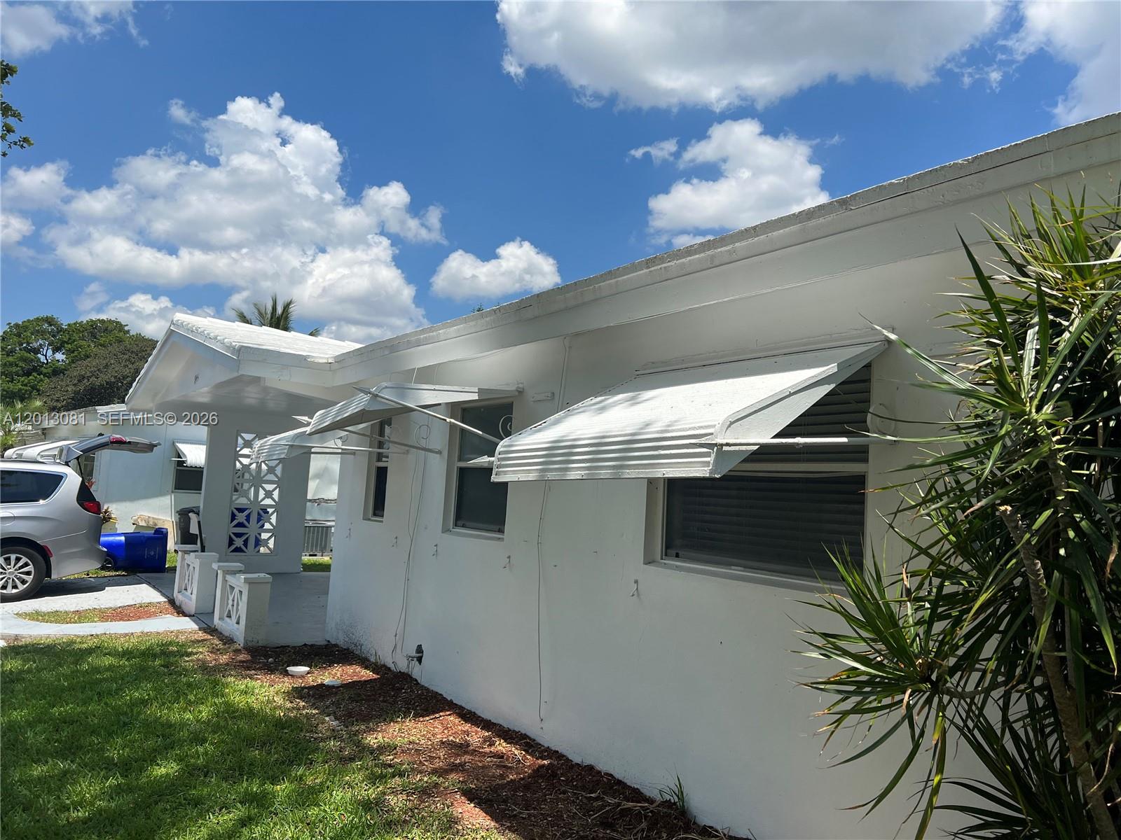 SPRING LAKE VILLAS 1 COND - Residential Lease