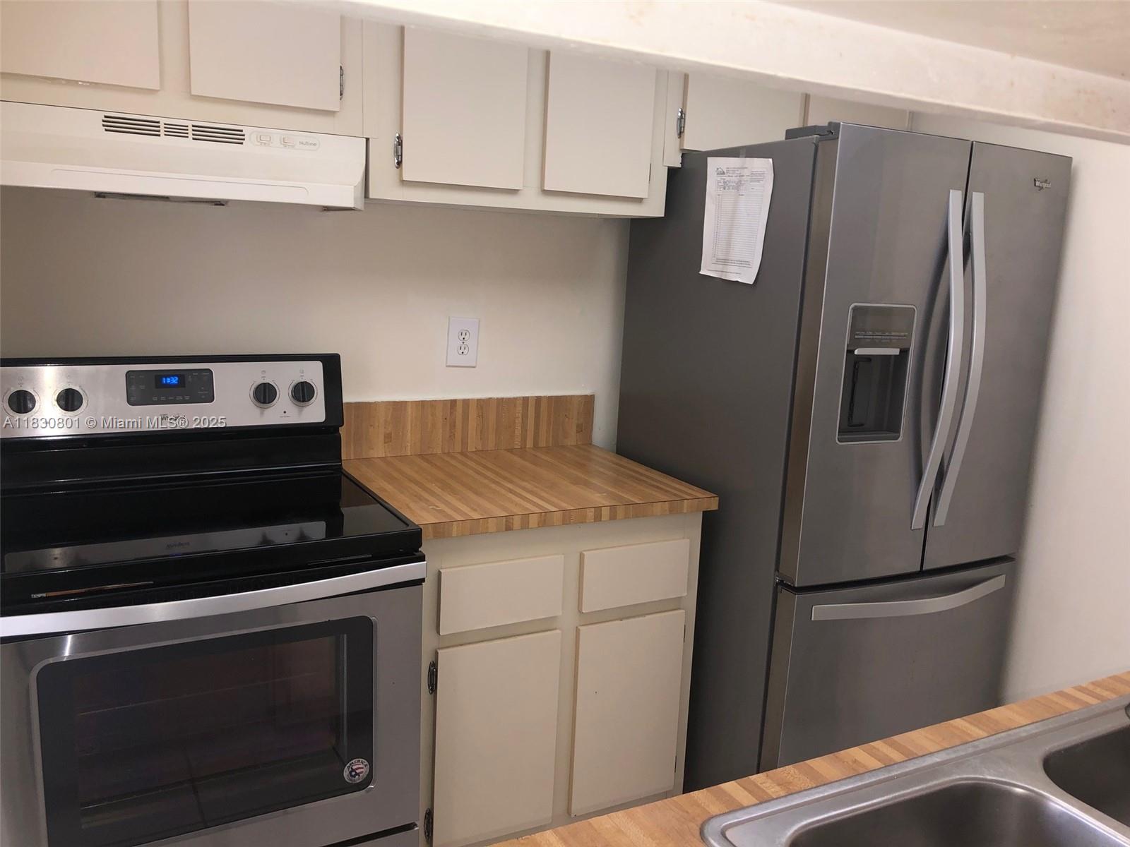 8006 SW 149 AV D401