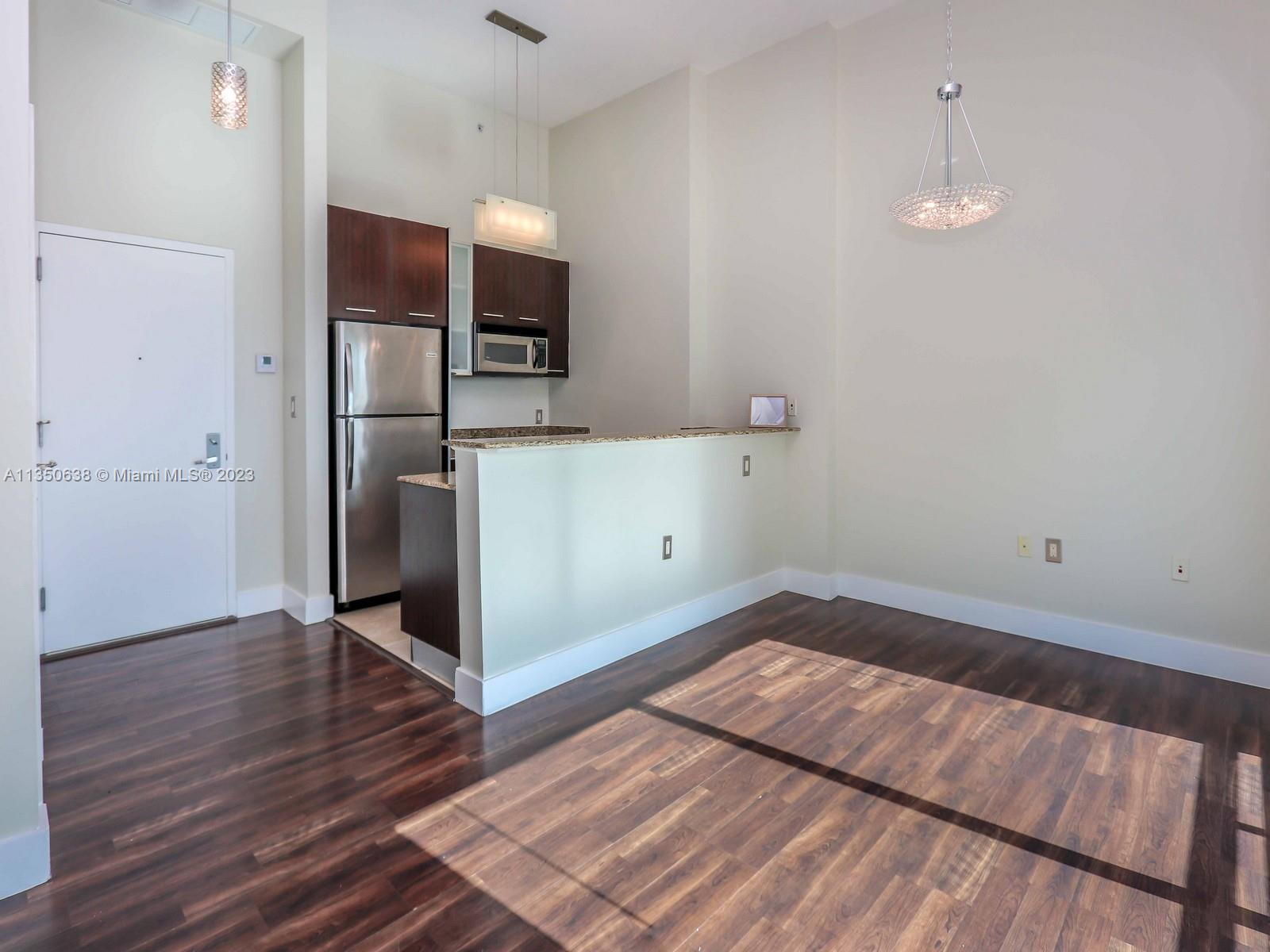 METROPOLIS I AT DADELAND - Residential Lease