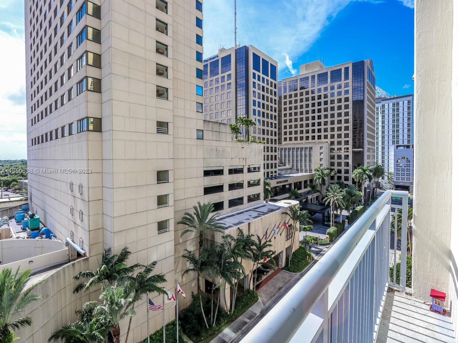 METROPOLIS I AT DADELAND - Residential Lease