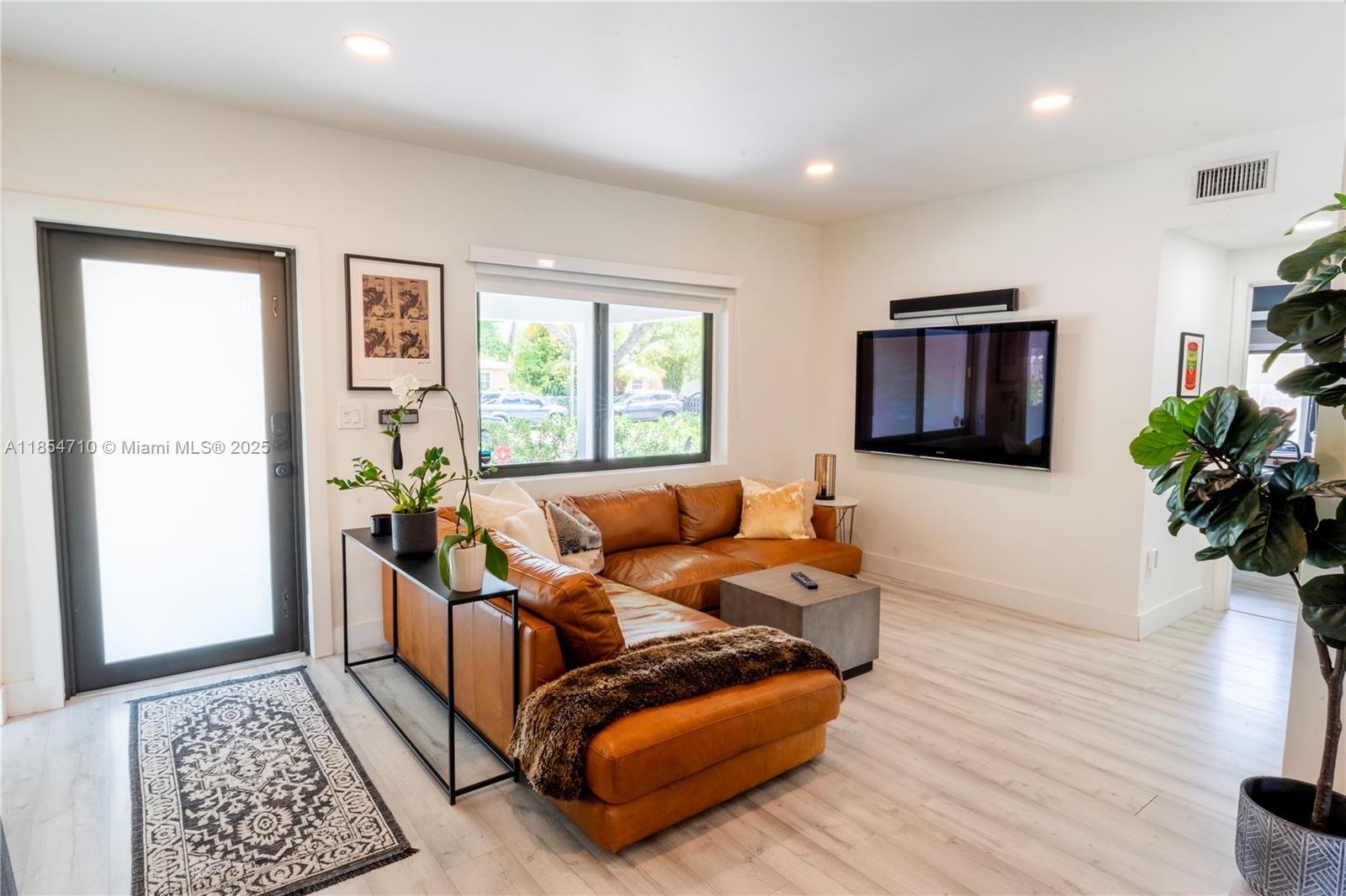 50 NW 124th St