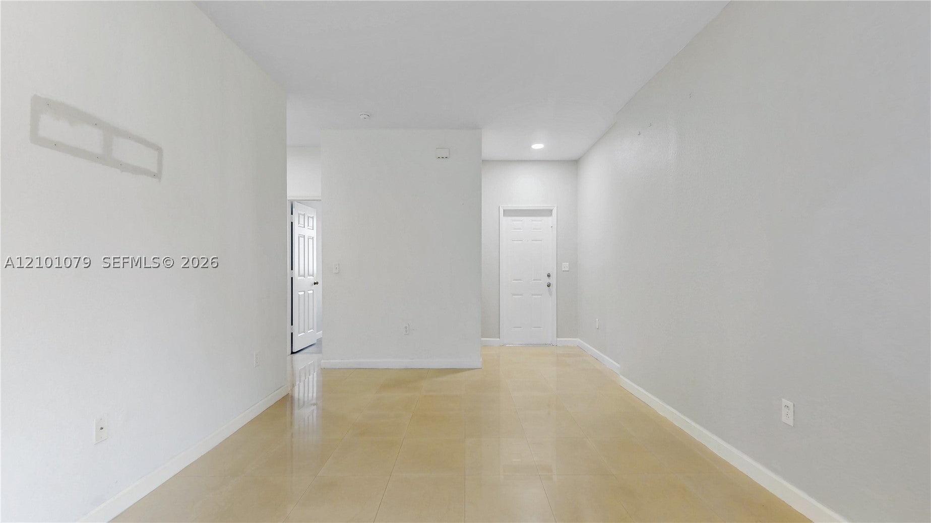 373 NE 26th Pl 201
