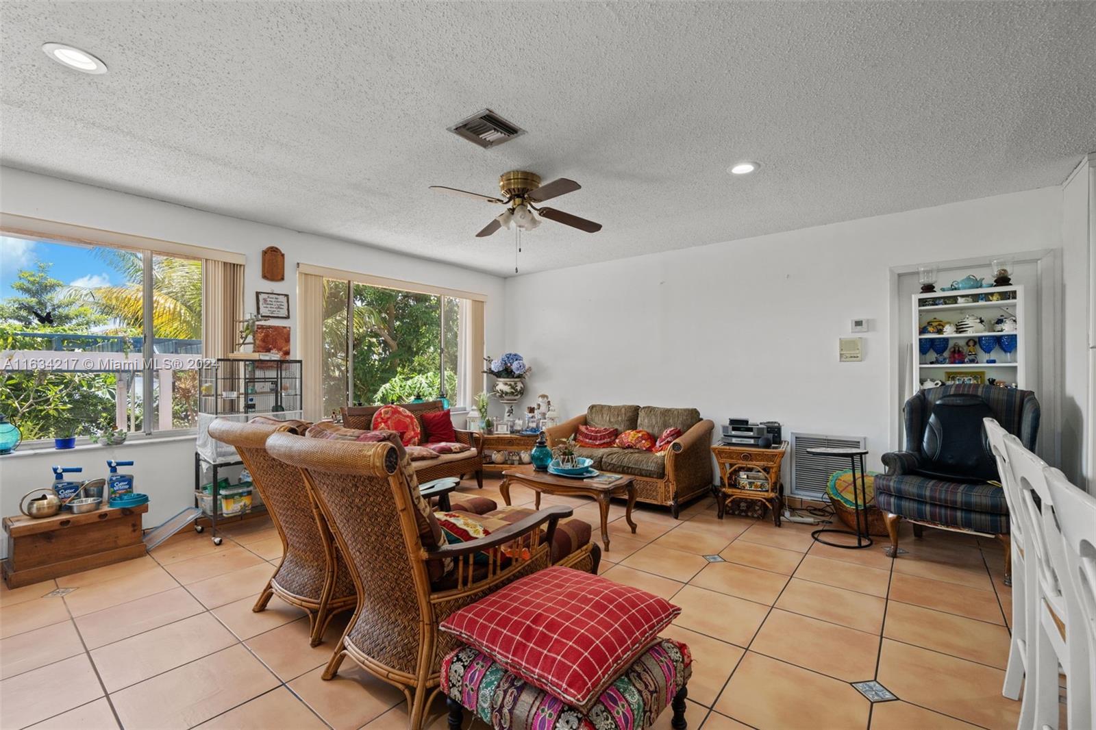 LAKE CATALINA - Residential