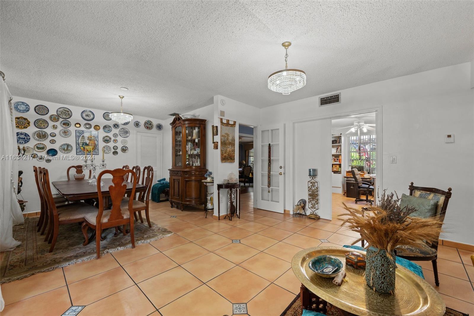 LAKE CATALINA - Residential