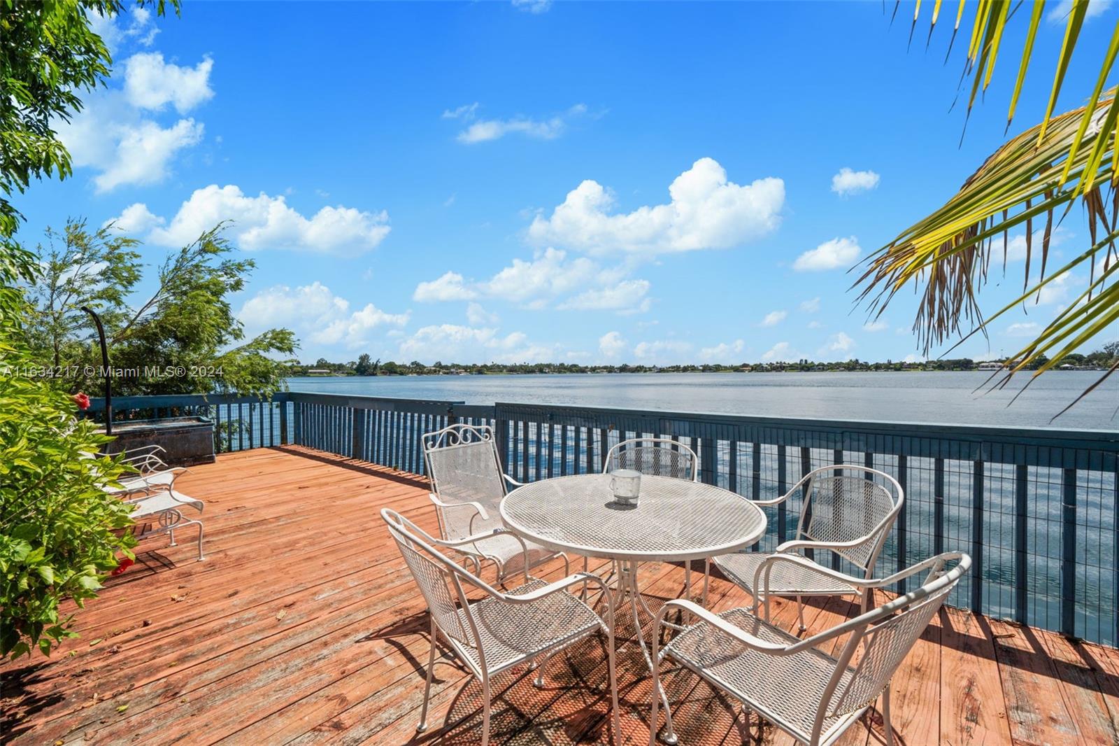 LAKE CATALINA - Residential