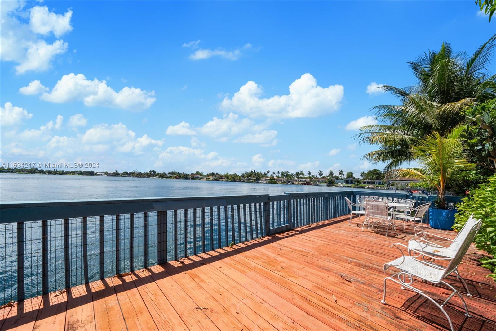 LAKE CATALINA - Residential