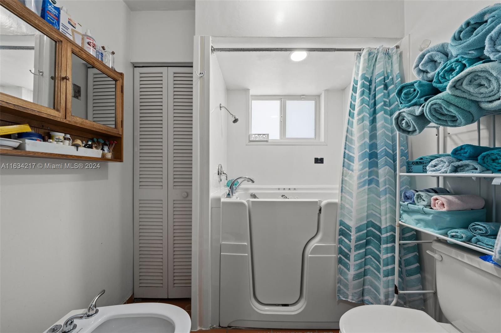 LAKE CATALINA - Residential