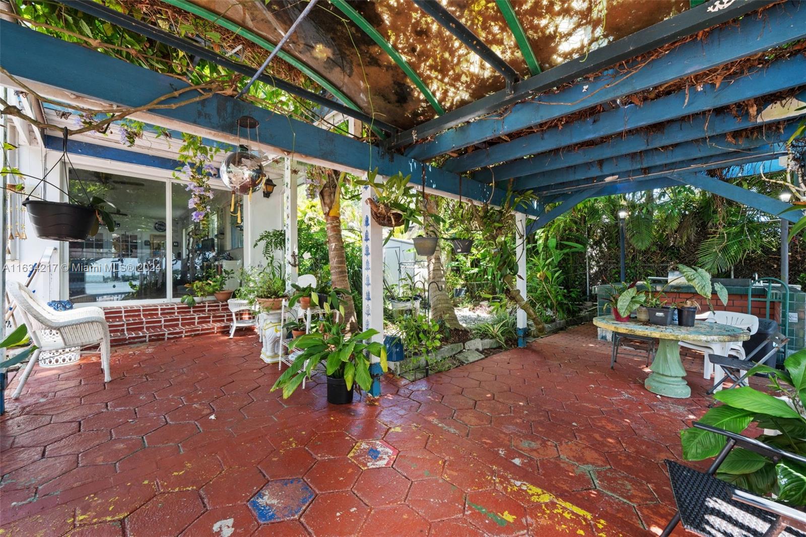 LAKE CATALINA - Residential