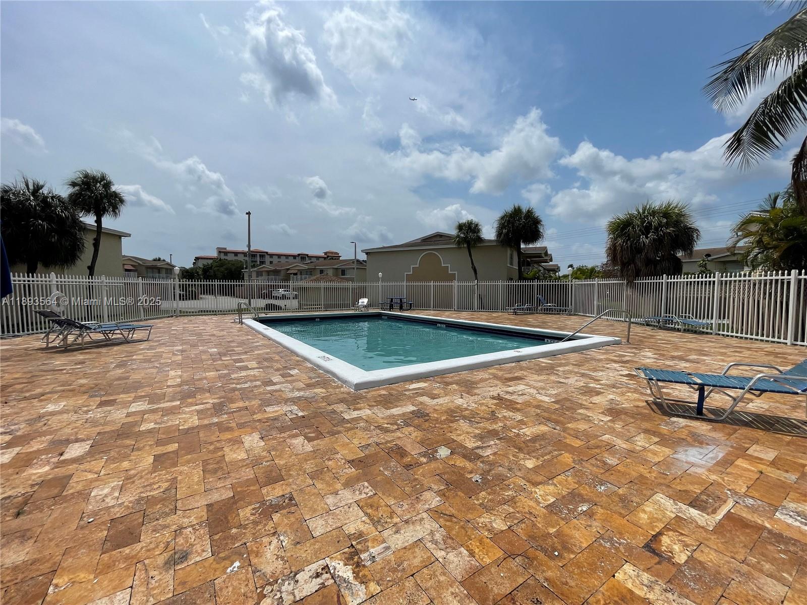DORAL GARDENS CONDO - Residential