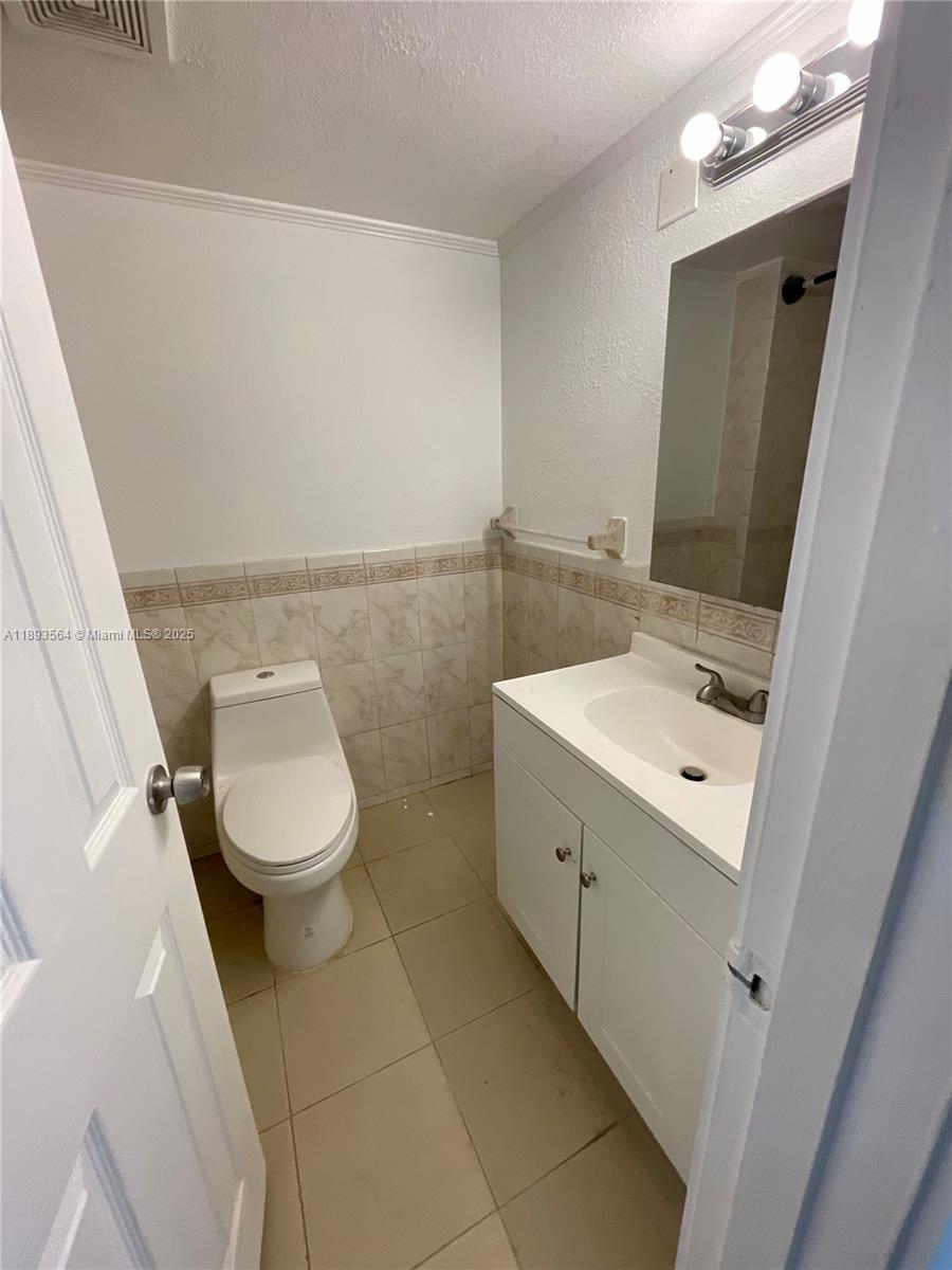 DORAL GARDENS CONDO - Residential