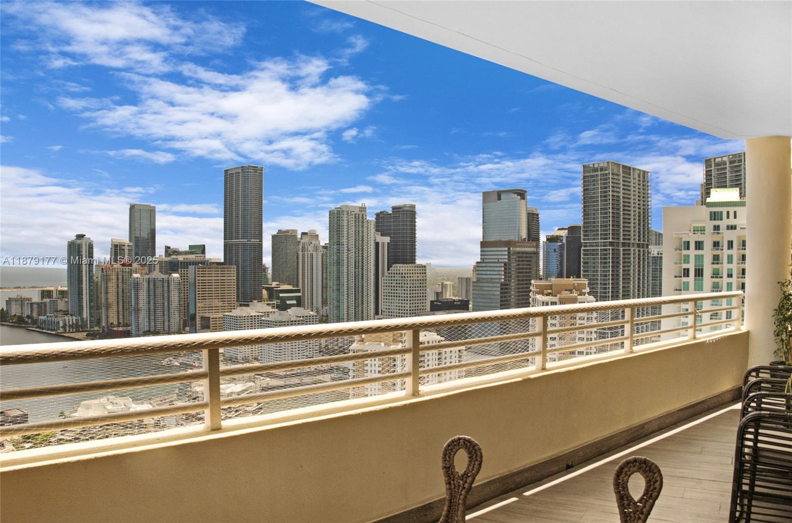 848 Brickell Key Dr 3905