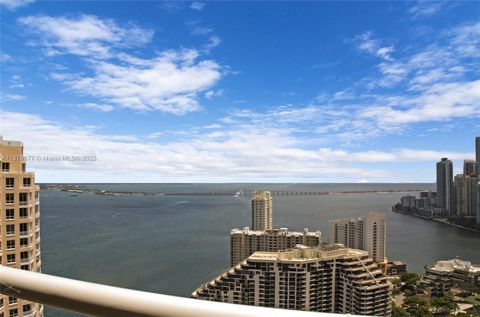 848 Brickell Key Dr 3905 Miami FL 33131