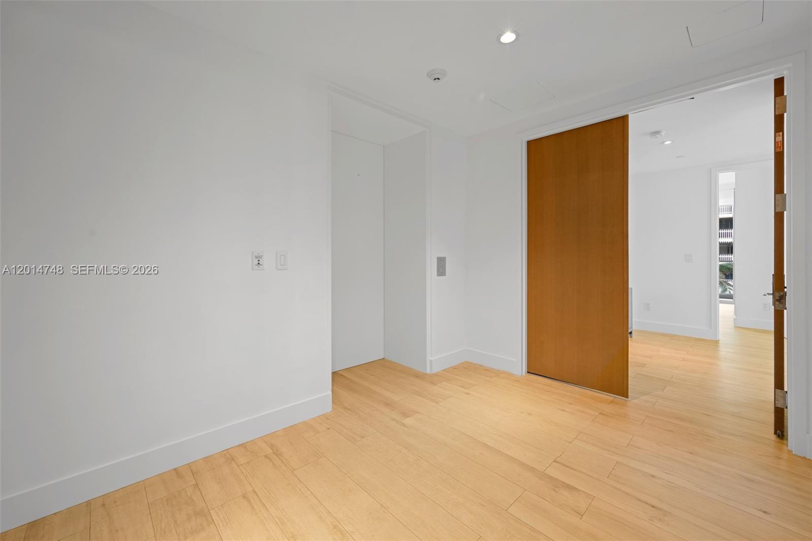 OCEANA BAL HARBOUR CONDO - Residential Lease