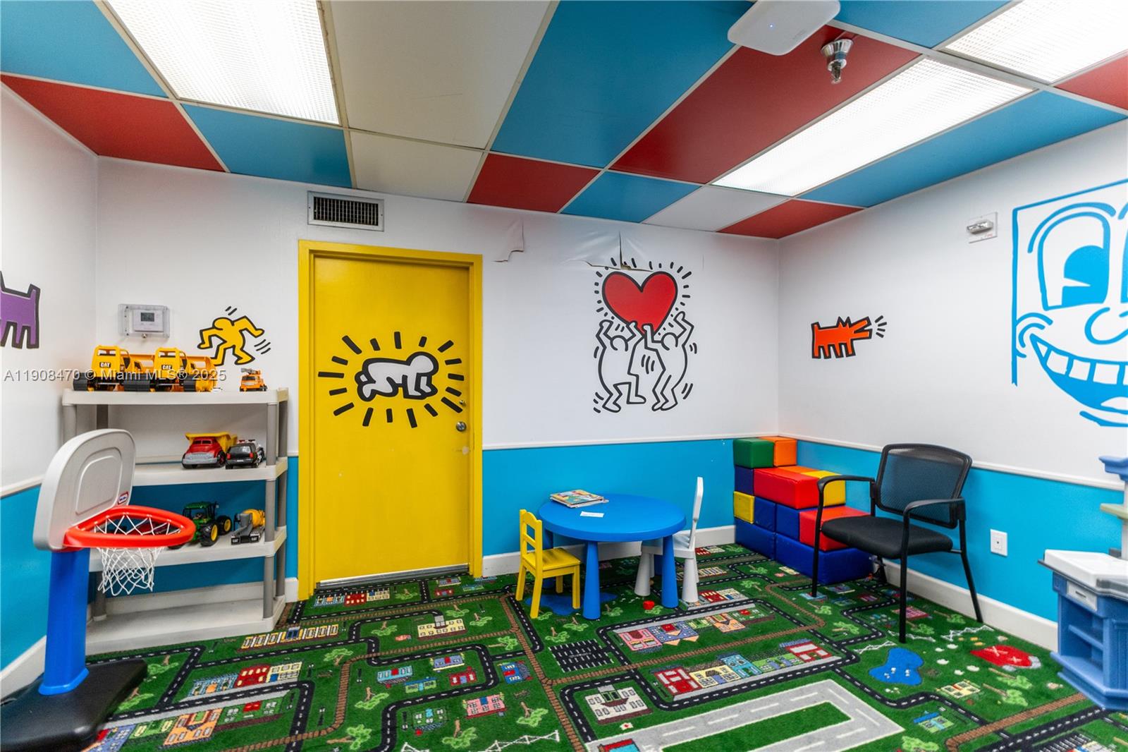 KENILWORTH CONDO - Residential