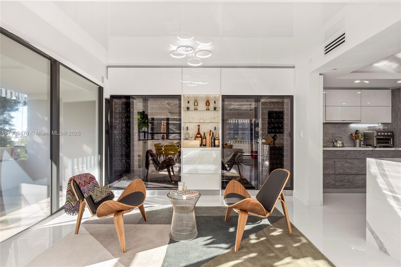 KENILWORTH CONDO - Residential