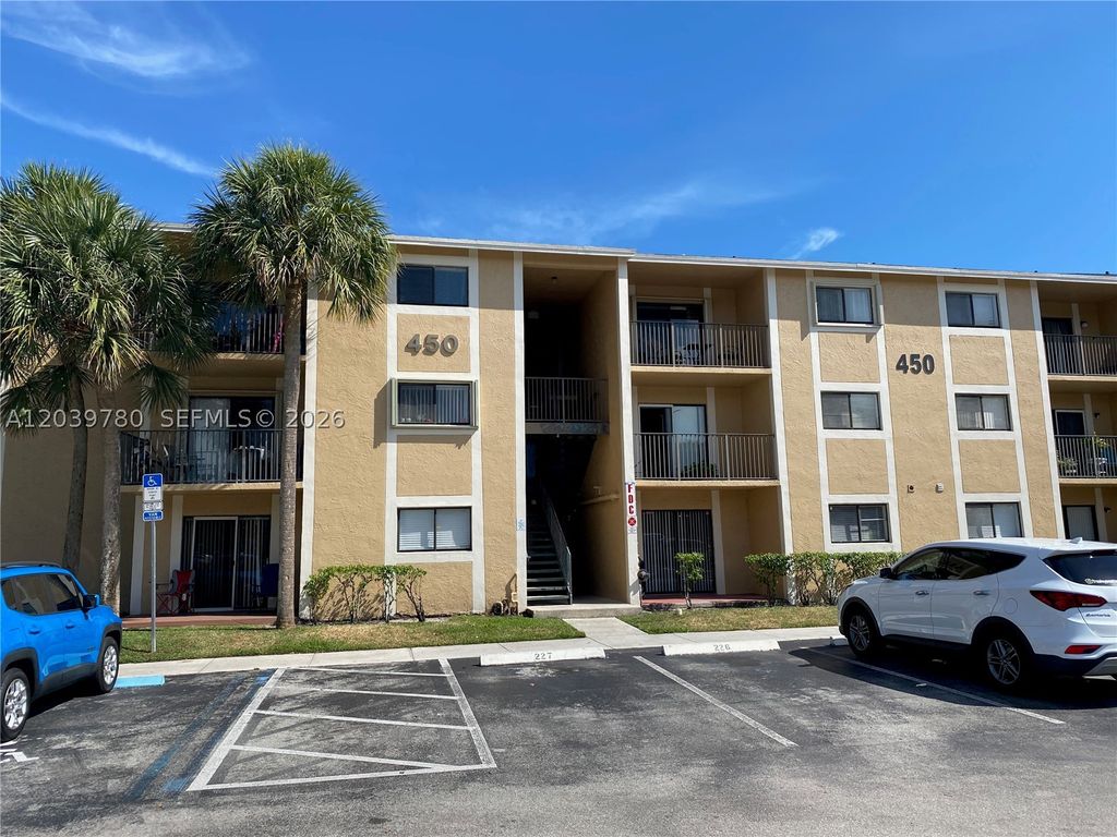 Photo of 450 W Palm Cir W #301, Pembroke Pines, FL 33025 (MLS # A12039780)