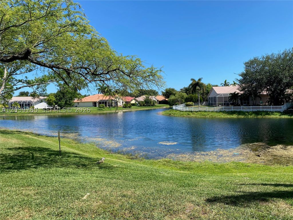 Photo of 450 W Palm Cir W #301, Pembroke Pines, FL 33025 (MLS # A12039780)