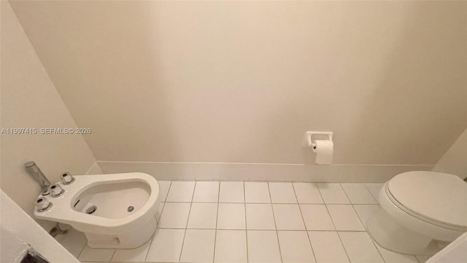 WEST ESPLANADE - Residential