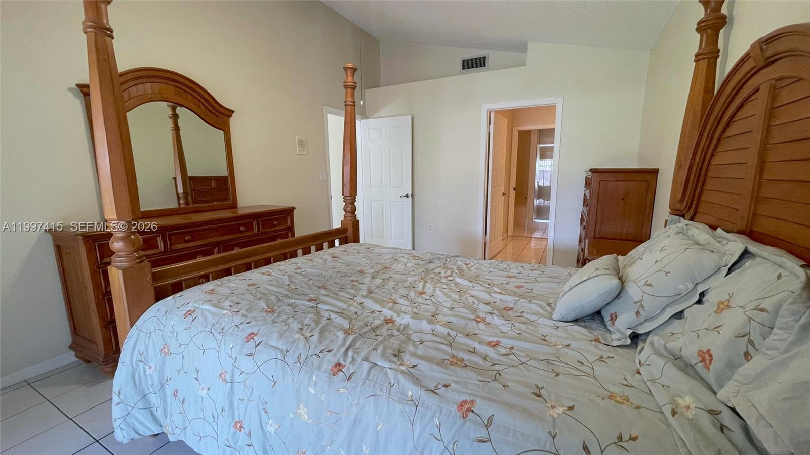 WEST ESPLANADE - Residential