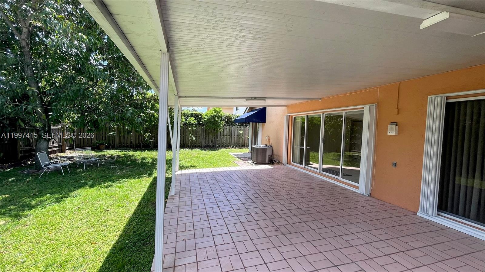 WEST ESPLANADE - Residential