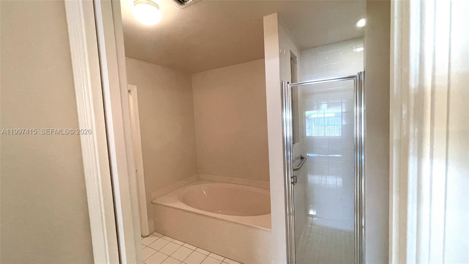 WEST ESPLANADE - Residential