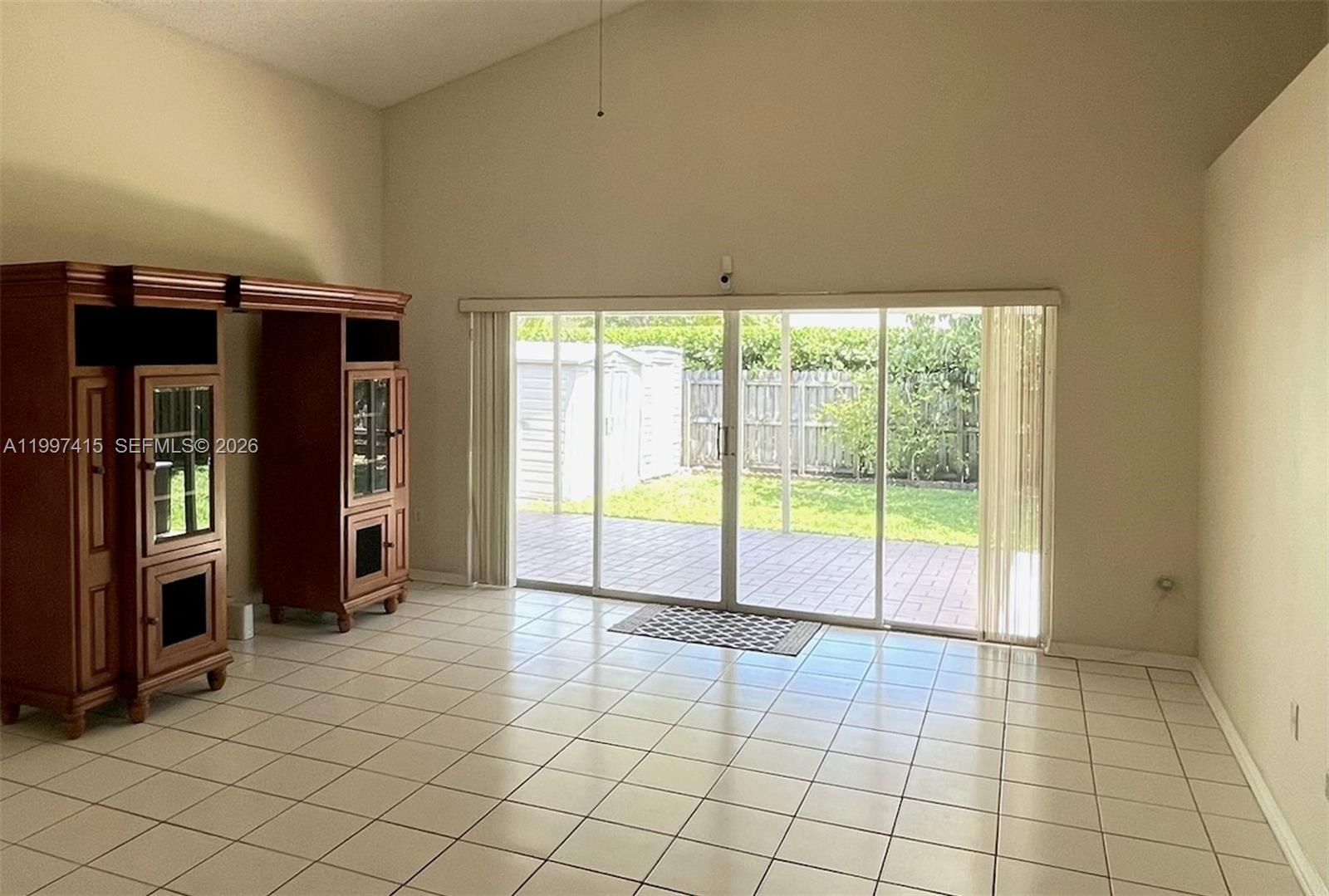 WEST ESPLANADE - Residential